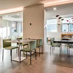 Hotell Open