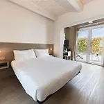Hotell Open